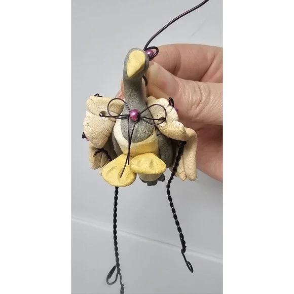 Vtg Handmade Pottery Art Whimsical Hugging Birds Ornament By Claire Barr Wilson - Picture 5 of 7